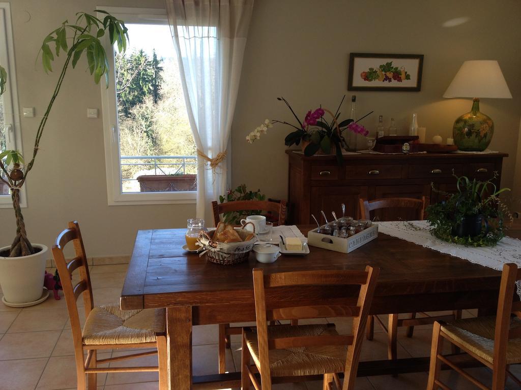 La Bergerie Bed & Breakfast Pollionnay Luaran gambar