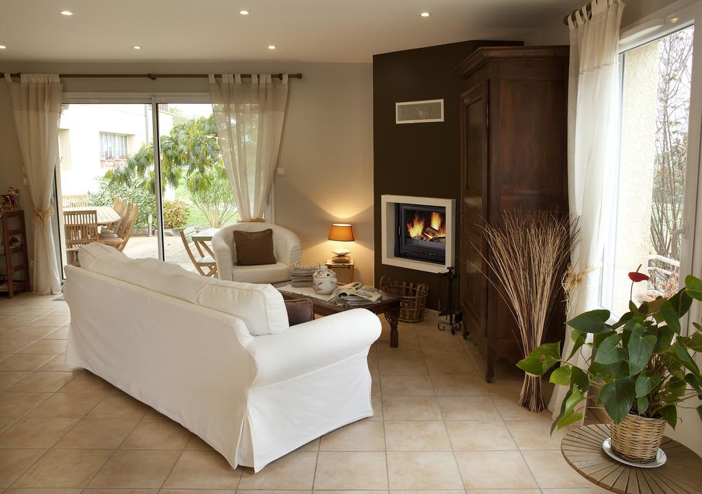 La Bergerie Bed & Breakfast Pollionnay Luaran gambar